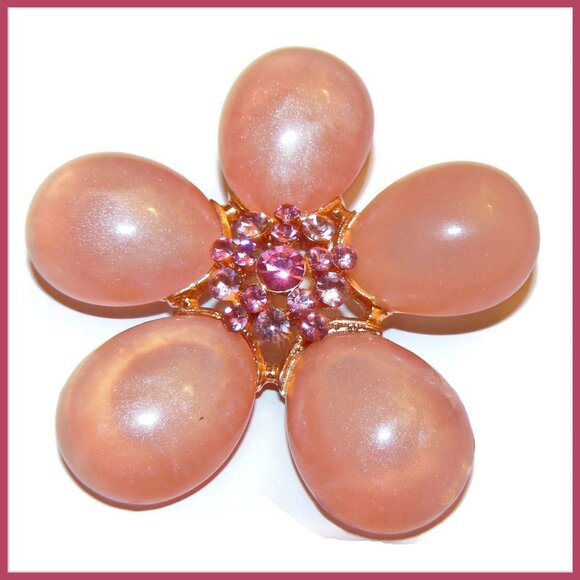 Pretty in Pink Large Brooch - Picture 1 of 4